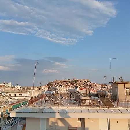 Olive Rooftop Center Penthouse Apartamento Kavala